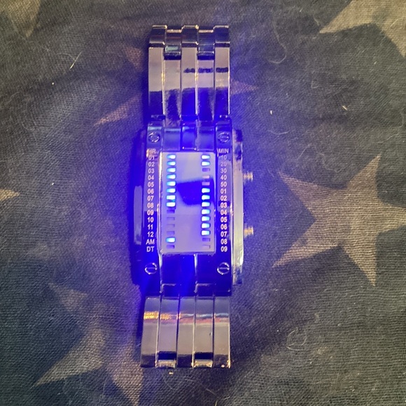 RETRO DIGITAL GUN METAL BLACK LINK WATCH WORKS FINE COOL CONVERSATION PIECE